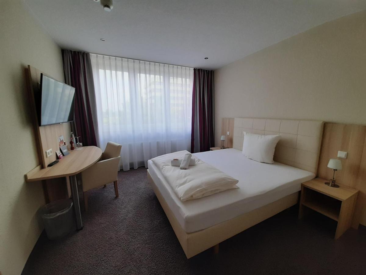 Hotel Siebenschlaefer Am Wasserturm Alsdorf Εξωτερικό φωτογραφία