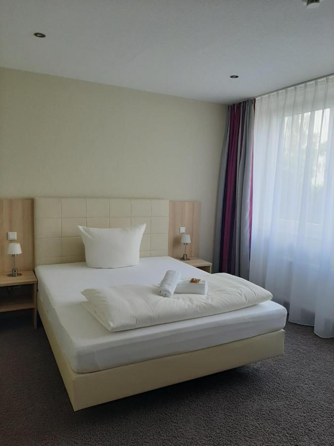 Hotel Siebenschlaefer Am Wasserturm Alsdorf Εξωτερικό φωτογραφία