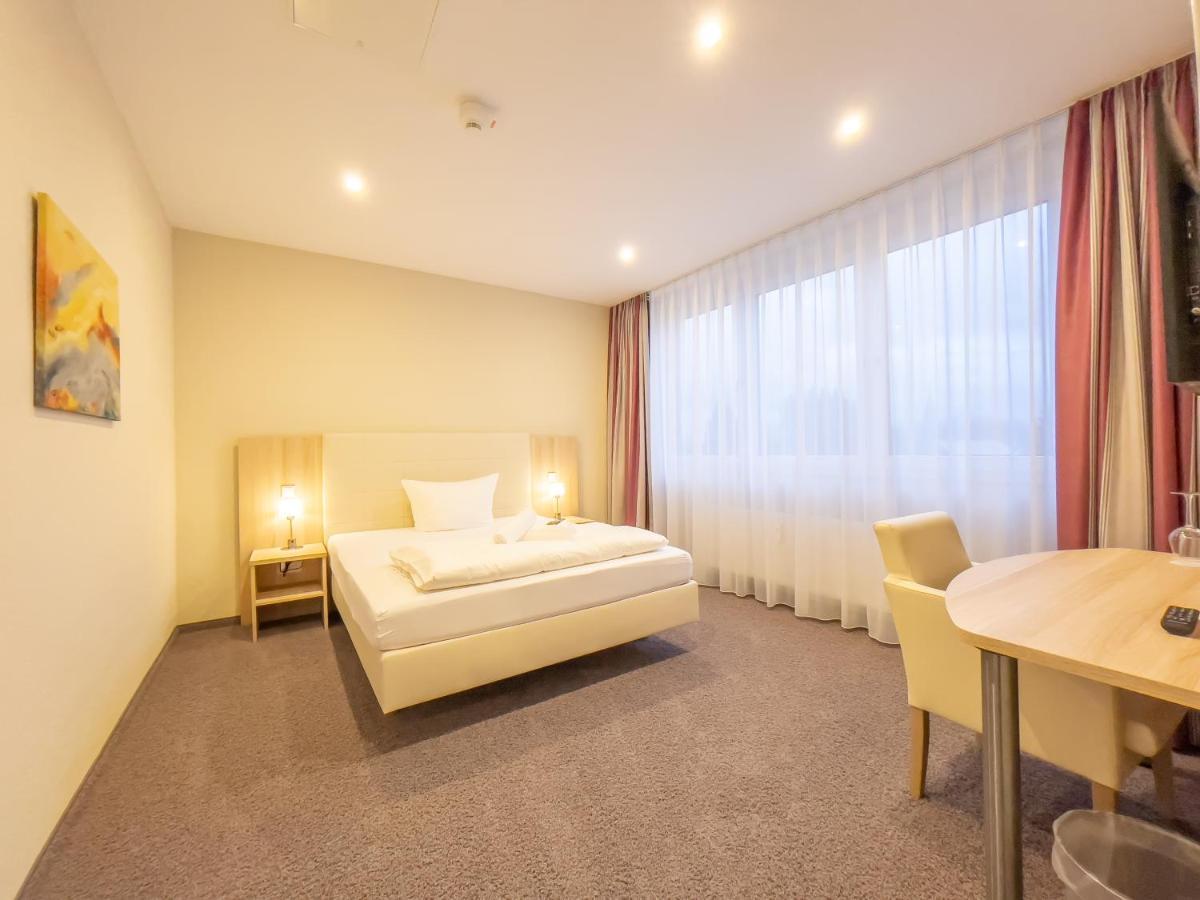 Hotel Siebenschlaefer Am Wasserturm Alsdorf Εξωτερικό φωτογραφία